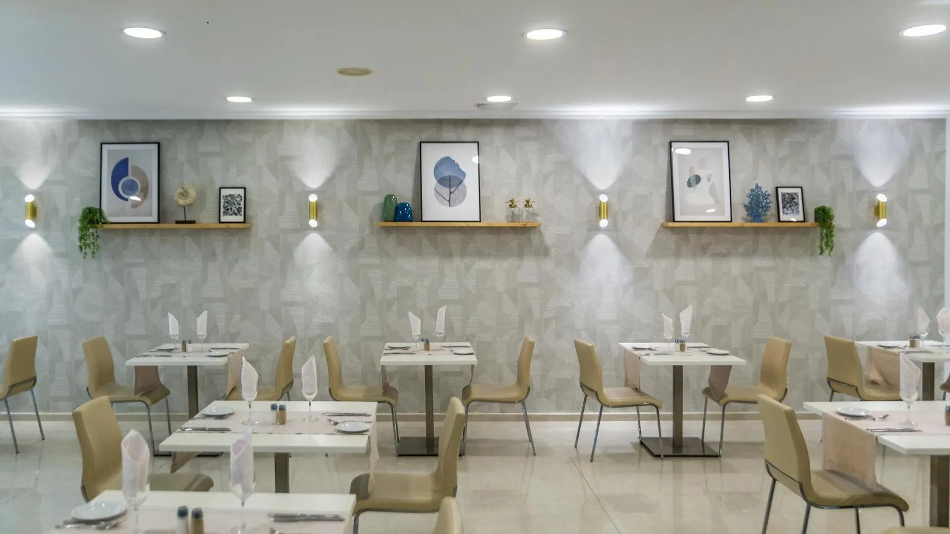 Hotel Las Arenas, Affiliated By Melia Benalmádena 4*,